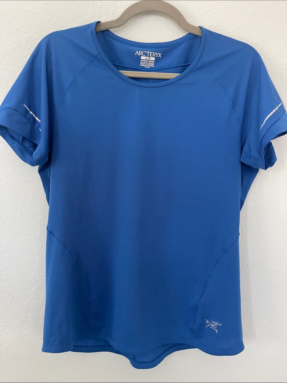 ARC’TERYX Women’s LargeBlue Short Sleeve Performance Hiking Running Athletic Top